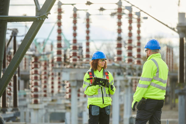 Best Electrical Installation Contractor  in Waimanalo Beach, HI