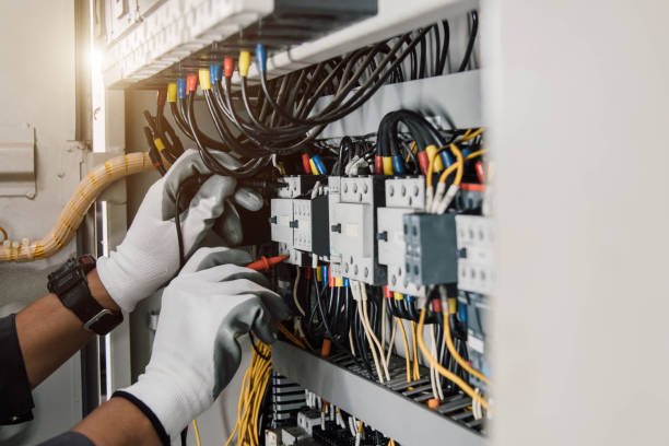 Best Commercial Electrician Services  in Waimanalo Beach, HI